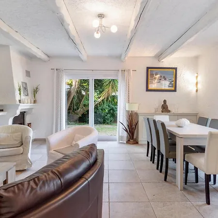 Сasa de vacaciones Lovely Home In Sainte Maxime *
